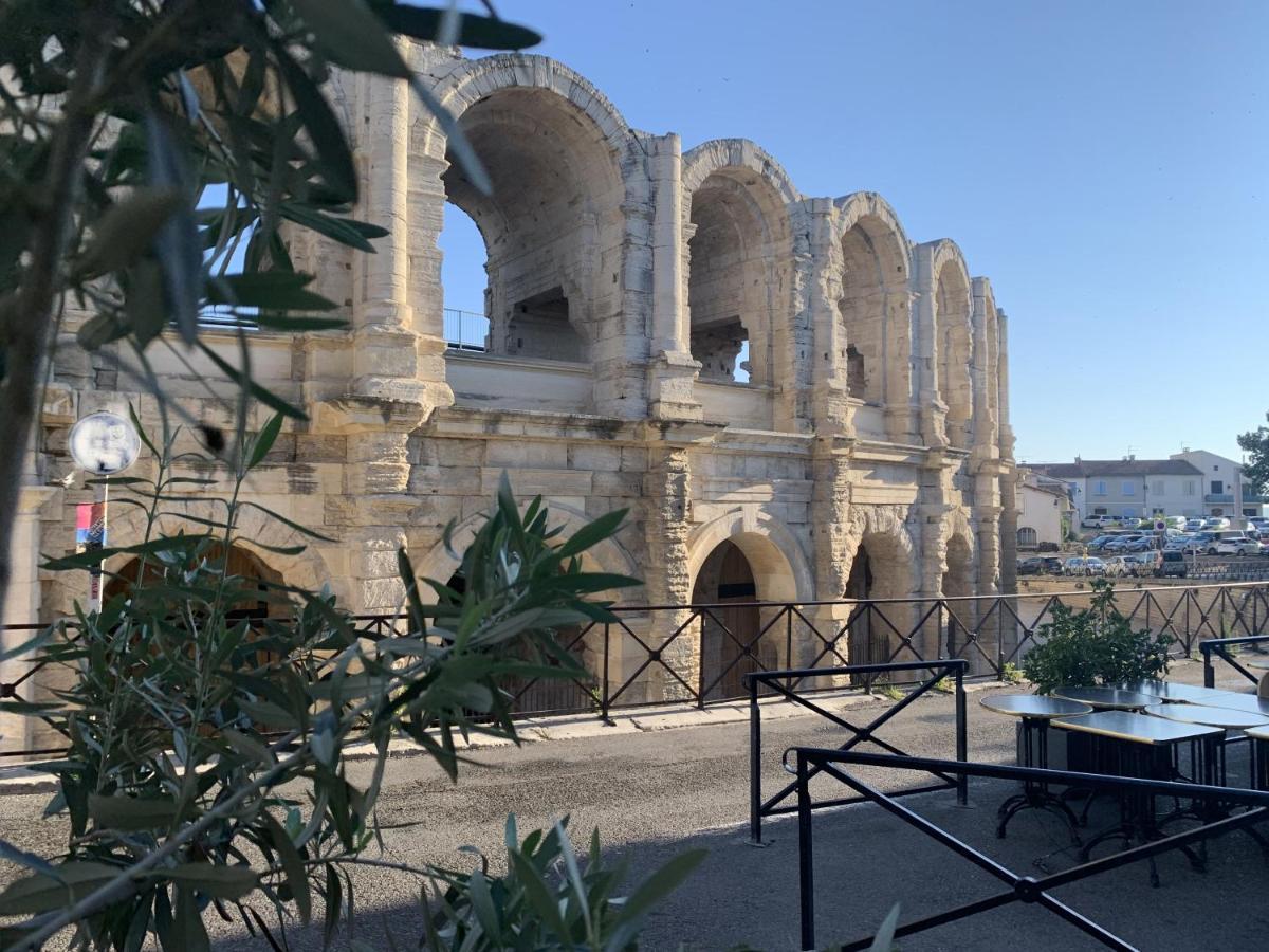 Holiday In Arles: Appartement De L'Amphitheatre Eksteriør billede
